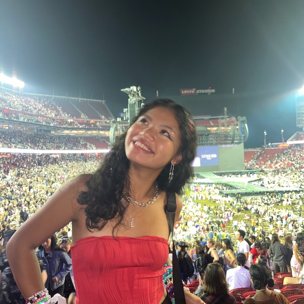 Meet your Posher, Ella